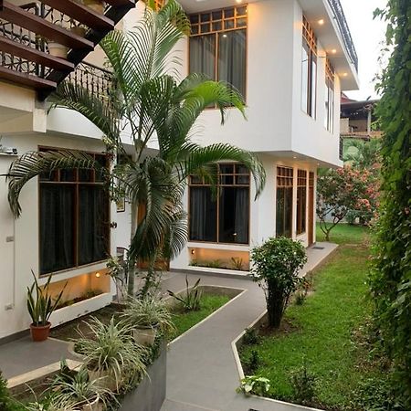 Alojamiento Familiar Custodia Tarapoto Exteriör bild