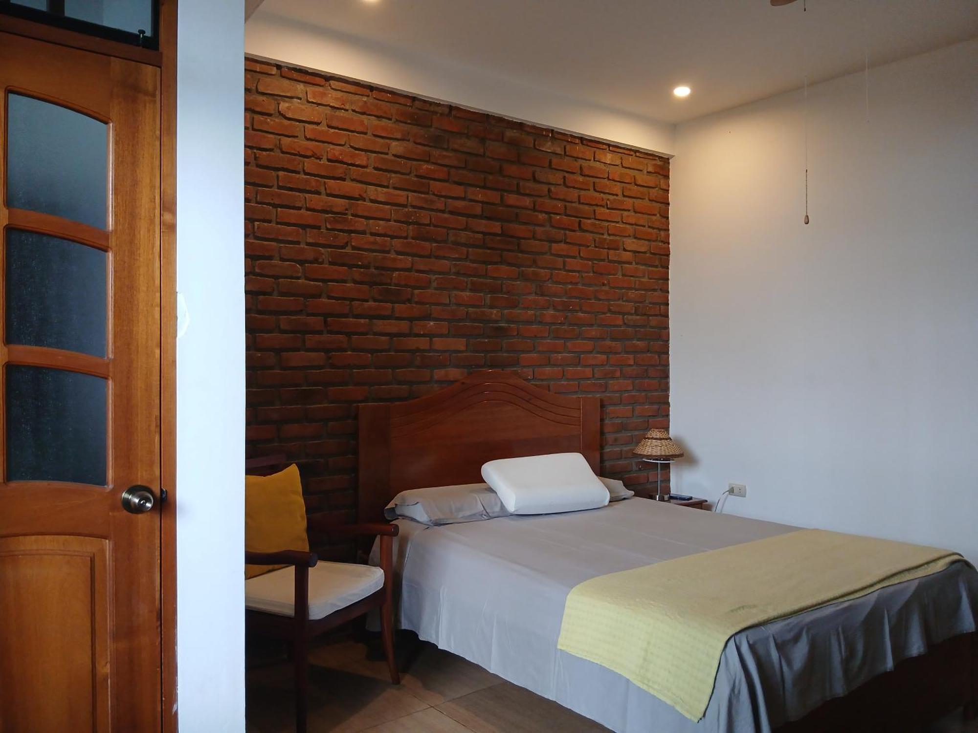 Alojamiento Familiar Custodia Tarapoto Exteriör bild