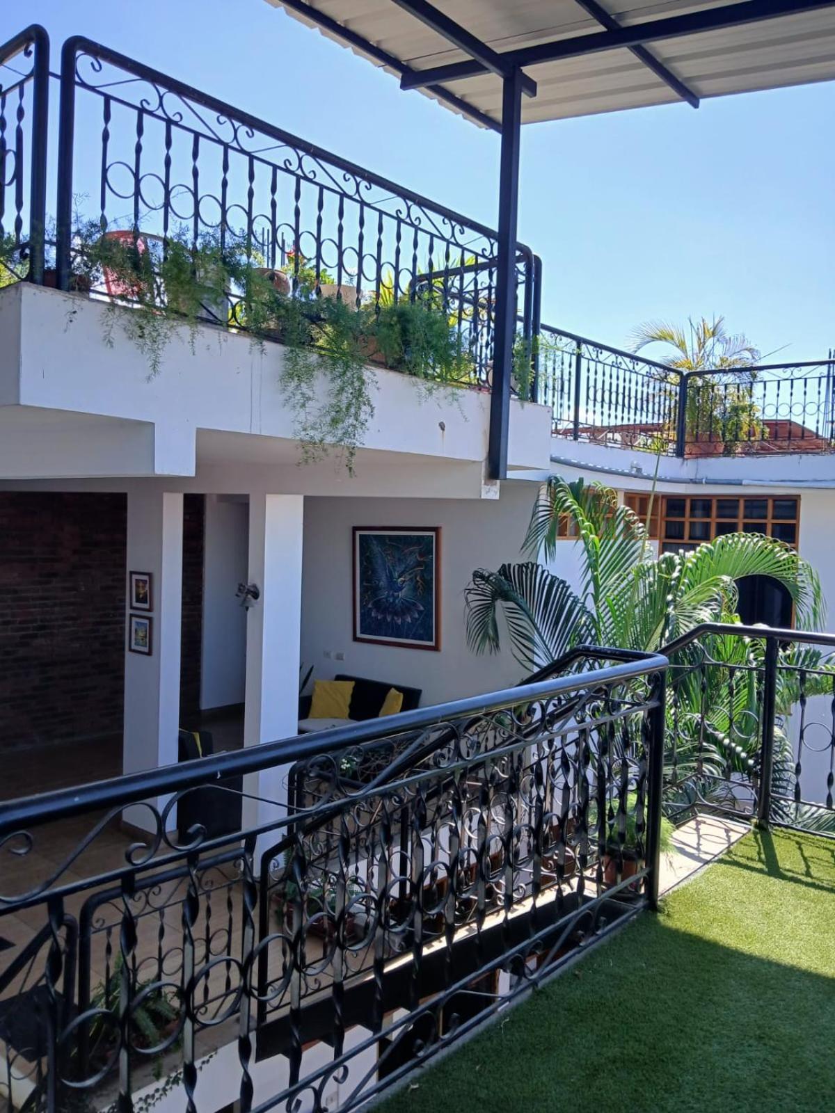 Alojamiento Familiar Custodia Tarapoto Exteriör bild