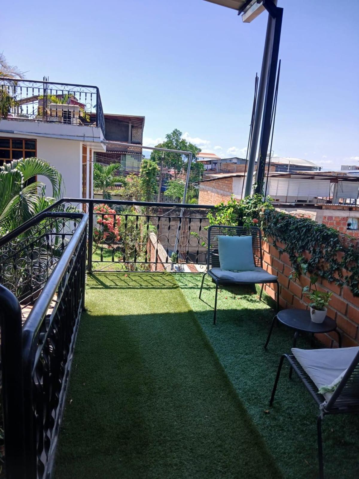 Alojamiento Familiar Custodia Tarapoto Exteriör bild